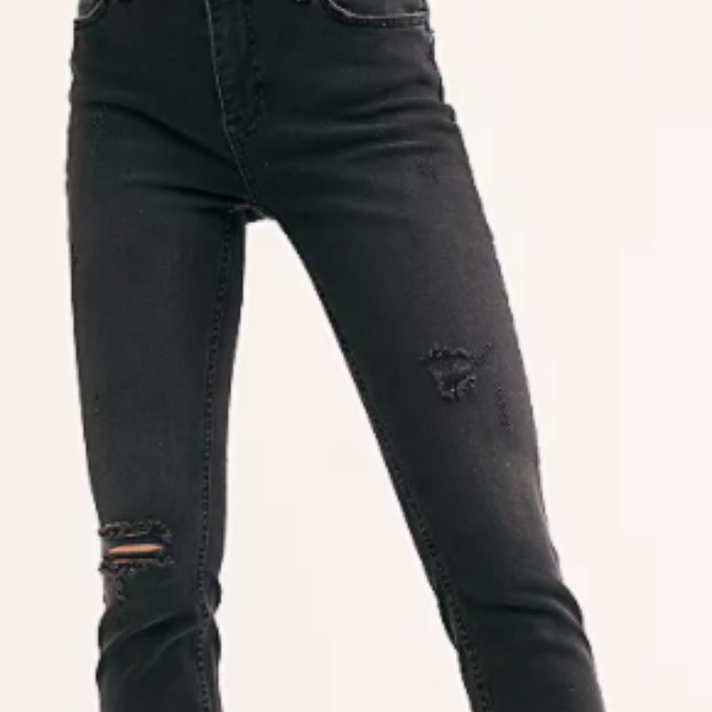 NWOT Free People Distressed Jeans - Picture 2 of 11